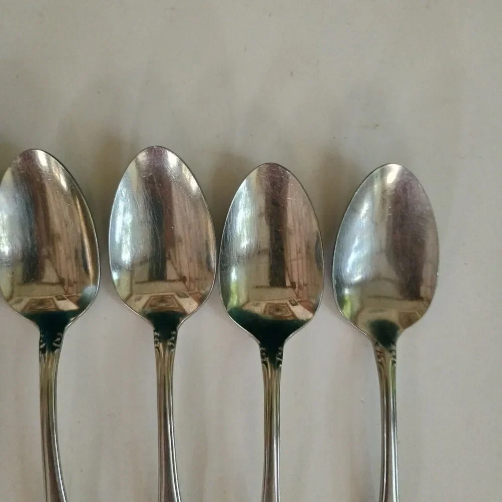 Oneida CHATEAU Teaspoons Lot of 8 Oneidacraft Deluxe Stainless